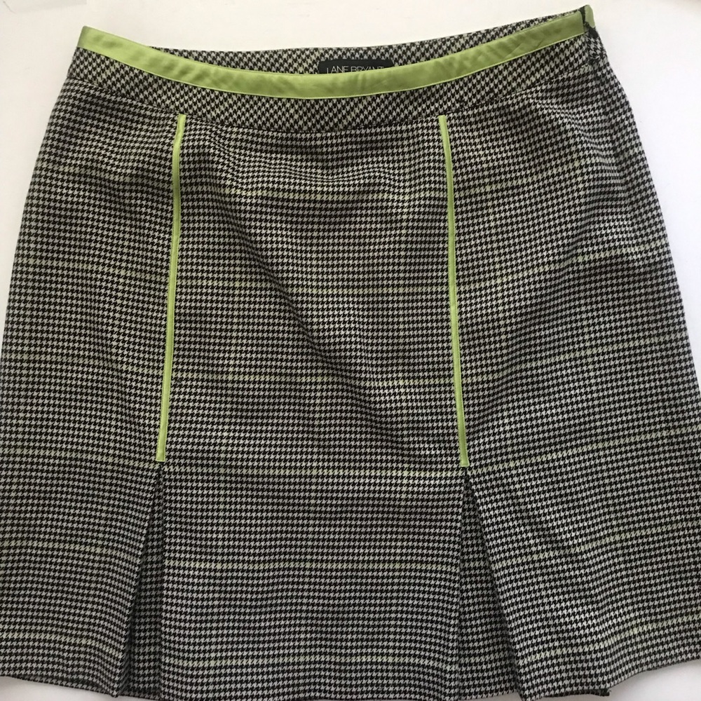 Lane Bryant Black & Lime Green Houndstooth A-Line Pleated Skirt